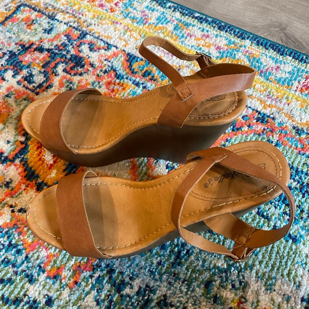 Platform heels - Picture 2 of 10